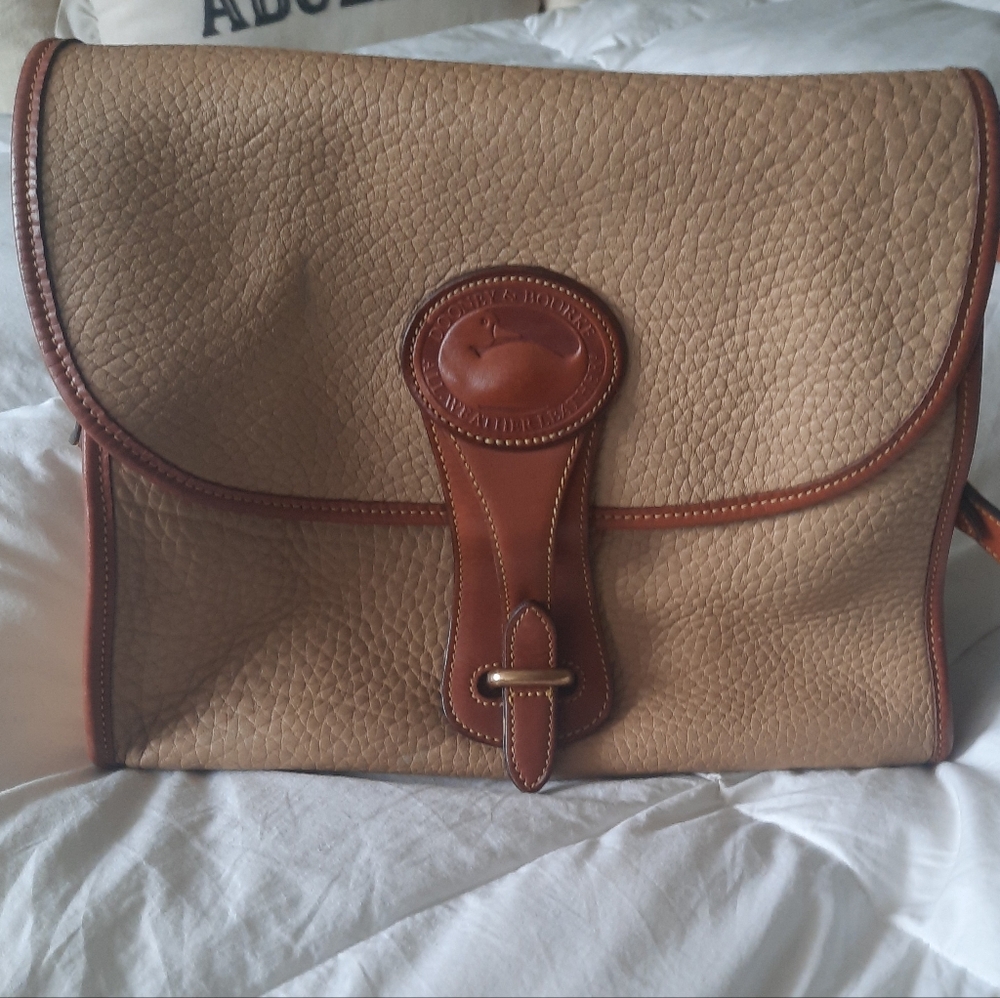 Vintage Dooney And Bourke All Weather Leather Crossbody